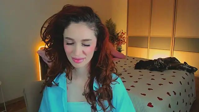 Snapshot of ChristinaConteeree chatting on April 25, 11:24 am ChristinaConteeree online show from April 25, 11:24 am