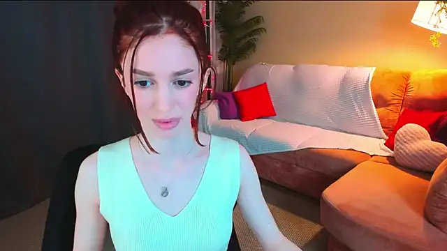 Snapshot of ChristinaConteeree chatting on May 7, 1:25 pm ChristinaConteeree online show from May 7, 1:25 pm