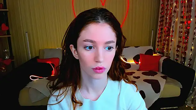 ChristinaConteeree online show from February 13, 7:14 pm