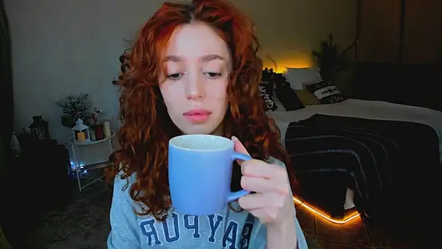 ChristinaConteeree online show from December 20, 3:20 am