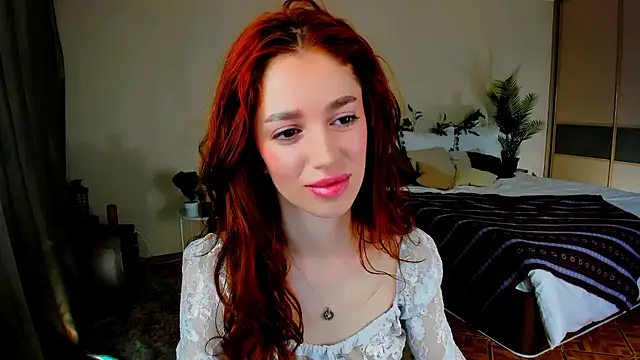 ChristinaConteeree online show from January 18, 4:27 am