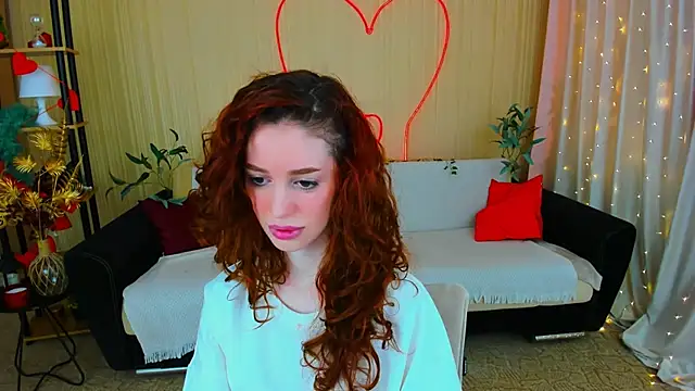 Snapshot of ChristinaConteeree chatting on April 26, 4:32 am ChristinaConteeree online show from April 26, 4:32 am