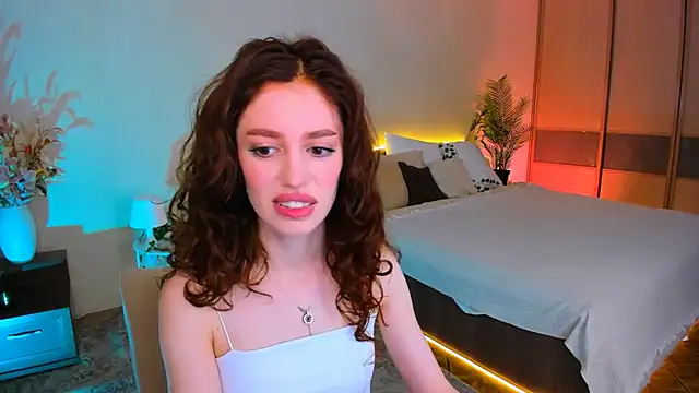 Snapshot of ChristinaConteeree chatting on October 4, 11:23 am ChristinaConteeree online show from October 4, 11:23 am
