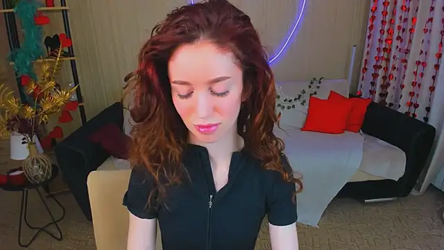 ChristinaConteeree online show from March 9, 4:27 am