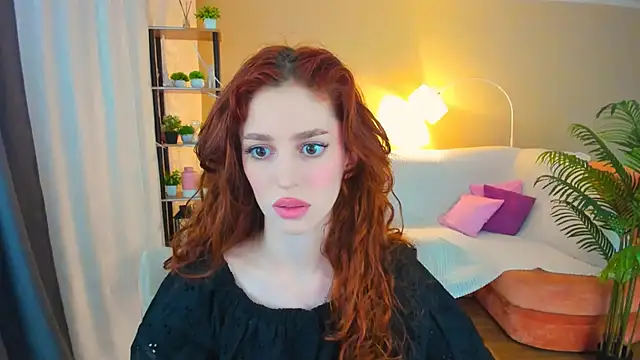 ChristinaConteeree online show from November 11, 5:08 pm