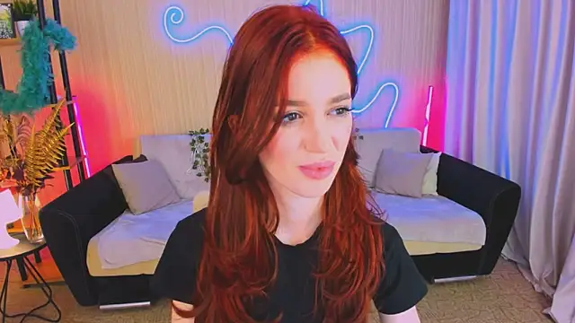 Snapshot of ChristinaConteeree chatting on October 13, 8:10 pm ChristinaConteeree online show from October 13, 8:10 pm