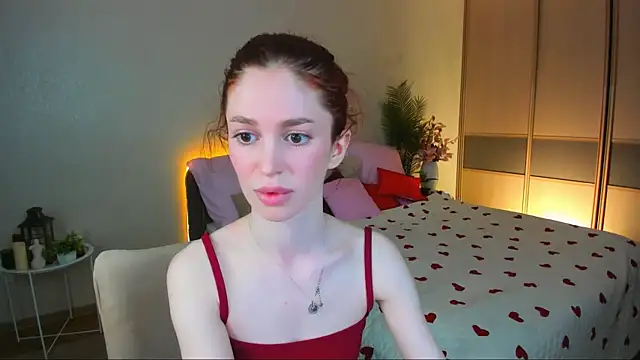Snapshot of ChristinaConteeree chatting on May 15, 4:49 pm ChristinaConteeree online show from May 15, 4:49 pm