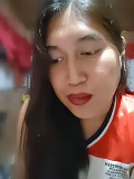 Snapshot of Romantic_Sabrina chatting on May 1, 3:17 pm Romantic Sabrina online show from May 1, 3:17 pm