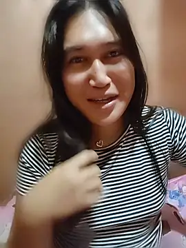 Snapshot of Romantic_Sabrina chatting on May 24, 7:25 pm Romantic Sabrina online show from May 24, 7:25 pm