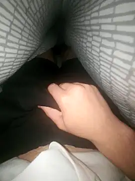 Snapshot of Hornyhrony chatting on September 27, 2:18 am Hornyhrony online show from September 27, 2:18 am