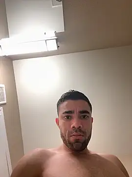 kelvin971011 online show from September 24, 11:28 am