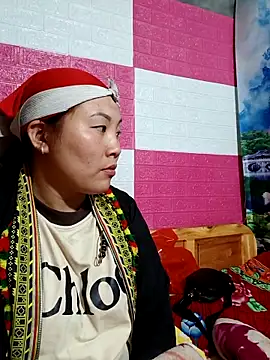 Snapshot of Love-Ly99 chatting on February 11, 12:49 pm Love-Ly99 online show from February 11, 12:49 pm