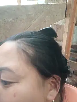 Snapshot of Love-Ly99 chatting on October 15, 4:33 am Love-Ly99 online show from October 15, 4:33 am