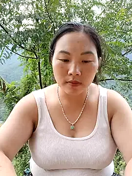 Snapshot of Love-Ly99 chatting on September 19, 9:35 am Love-Ly99 online show from September 19, 9:35 am