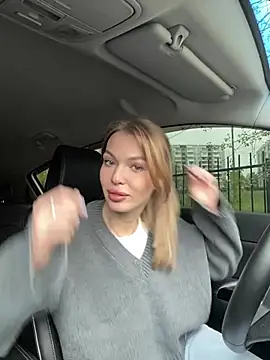 Snapshot of miss_veroNika chatting on May 23, 1:26 am miss veroNika online show from May 23, 1:26 am