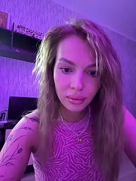 miss veroNika online show from April 3, 2:40 am