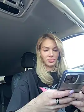 Snapshot of miss_veroNika chatting on June 3, 4:46 am miss veroNika online show from June 3, 4:46 am