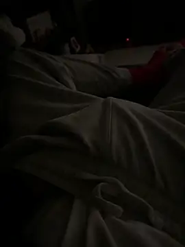 Snapshot of Frankieyyy1 chatting on December 14, 1:23 am Frankieyyy1 online show from December 14, 1:23 am