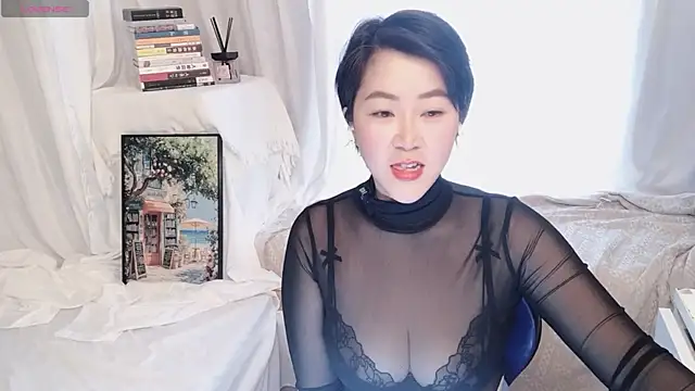 Emmaq996 online show from March 26, 2:21 am