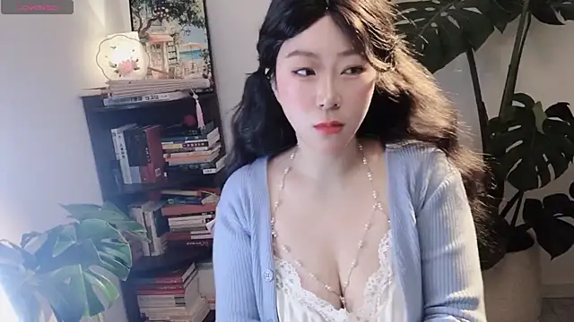 Emmaq996 online show from February 6, 1:56 am