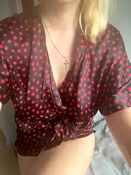 Xyligana33 online show from November 9, 9:57 am