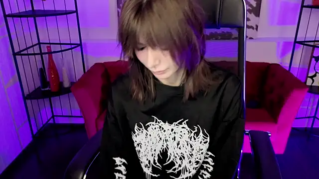 CrystallBloom online show from April 1, 1:19 am