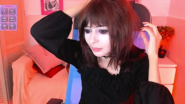 Snapshot of CrystallBloom chatting on October 14, 2:34 am CrystallBloom online show from October 14, 2:34 am