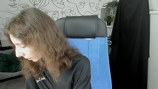 Snapshot of EmmanuellBrown chatting on September 10, 1:10 pm EmmanuellBrown online show from September 10, 1:10 pm