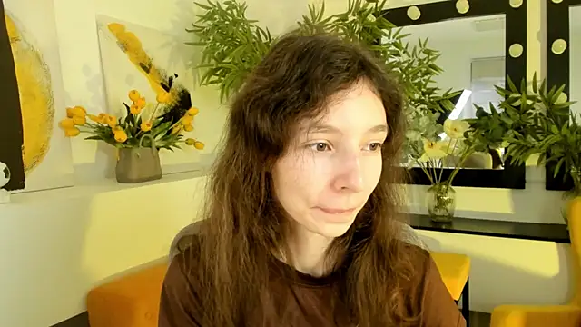 Snapshot of EmmanuellBrown chatting on October 25, 4:11 am EmmanuellBrown online show from October 25, 4:11 am