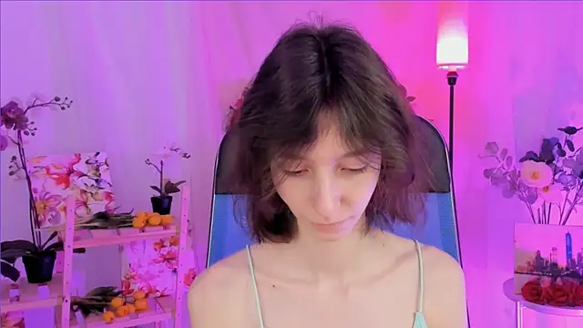 EmmanuellBrown online show from December 21, 4:03 am