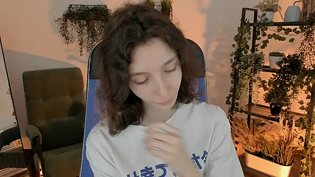 EmmanuellBrown online show from April 5, 1:23 am