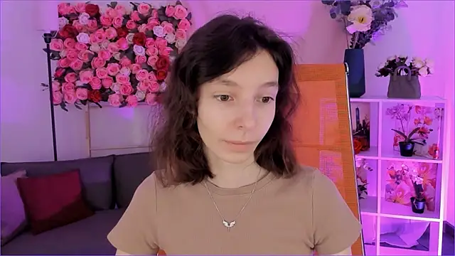 EmmanuellBrown online show from February 8, 4:10 am