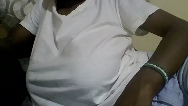 sexyonettt online show from September 27, 2:23 pm