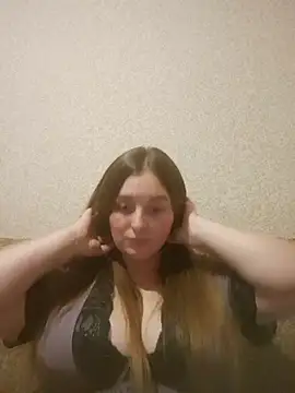 Snapshot of Sophia_BigBoobss_1 chatting on December 4, 6:18 pm Sophia BigBoobss 1 online show from December 4, 6:18 pm