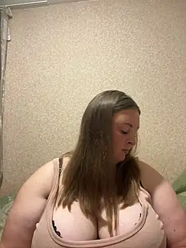 Snapshot of Sophia_BigBoobss_1 chatting on May 23, 6:51 pm Sophia BigBoobss 1 online show from May 23, 6:51 pm