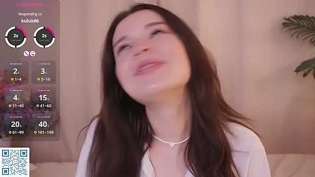 Snapshot of BlissHey chatting on October 23, 4:38 pm BlissHey online show from October 23, 4:38 pm