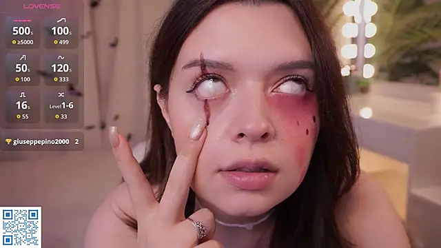 Snapshot of BlissHey chatting on October 31, 4:36 pm BlissHey online show from October 31, 4:36 pm