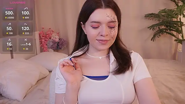 Snapshot of BlissHey chatting on October 27, 4:19 pm BlissHey online show from October 27, 4:19 pm