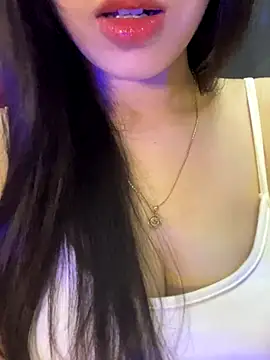 Snapshot of Mon_monbaby chatting on December 2, 6:42 pm Mon monbaby online show from December 2, 6:42 pm