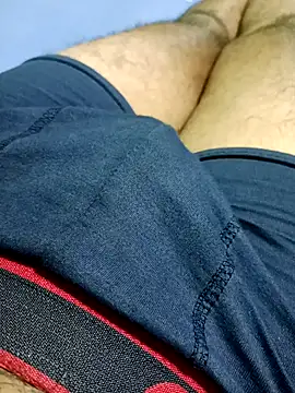 hotblack7 online show from December 17, 7:02 am