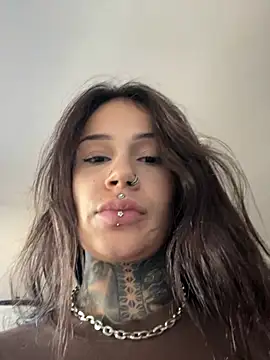 sereiaruiva99 online show from May 5, 7:28 pm
