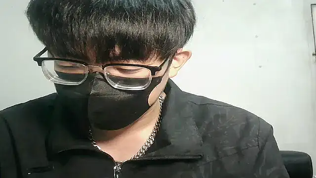 Snapshot of bigbb101011 chatting on November 19, 4:07 pm bigbb101011 online show from November 19, 4:07 pm