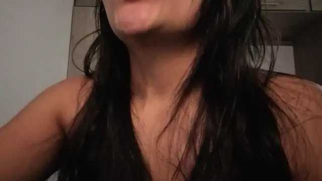 Candela    online show from November 27, 10:16 am