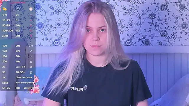 AngelAnty online show from April 3, 2:12 pm