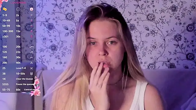 AngelAnty online show from December 20, 2:09 pm