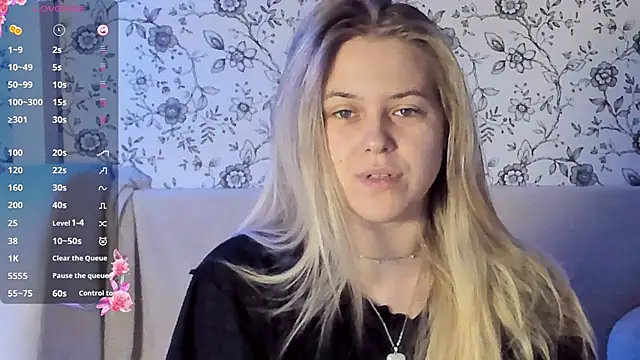 AngelAnty online show from December 18, 1:59 pm