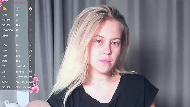 AngelAnty online show from November 1, 3:06 pm