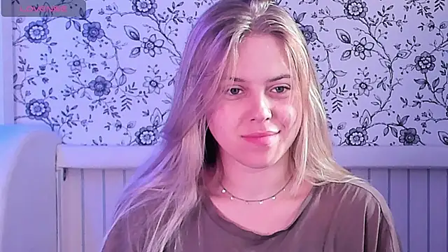 AngelAnty online show from July 8, 3:34 pm