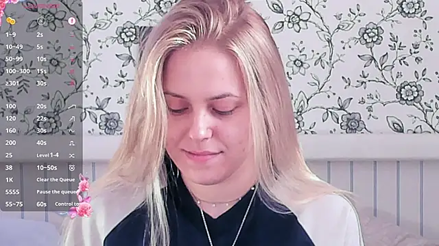 AngelAnty online show from April 9, 2:23 pm