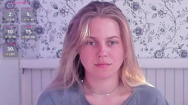 AngelAnty online show from July 16, 2:25 pm